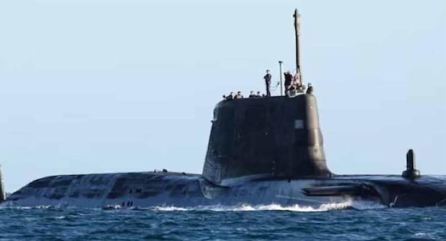 බ්‍රිතාන්‍යයේ පරමාණුක සබ්මැරීනයක් අරාබි මුහුදට